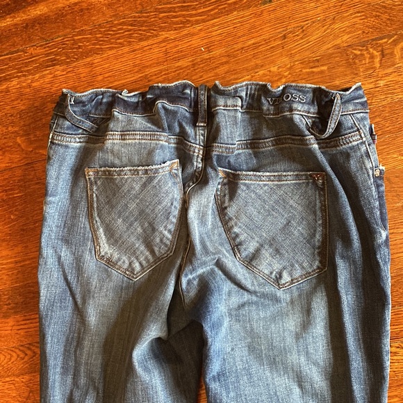 VIGOSS jeans size 32/27, distressed, pre-owned, still working - Picture 9 of 10
